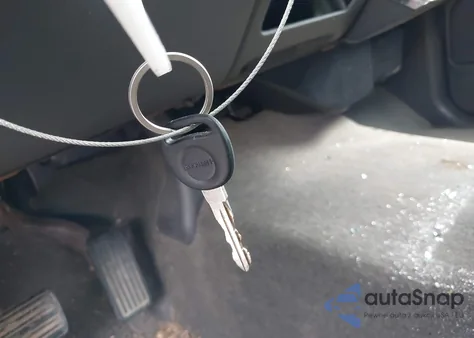 2005 Chevrolet Silverado 2500Hd Ls from USA, damaged, VIN 1GCHC23U25F838815